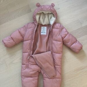 Baby Gap 12 - 18 month girl snow suit